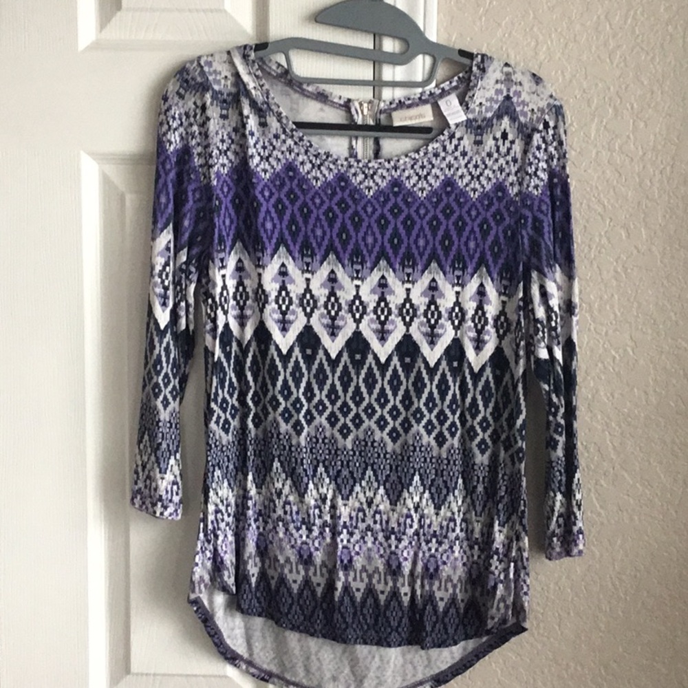 Chico 3/4 sleeve shirt tail top.